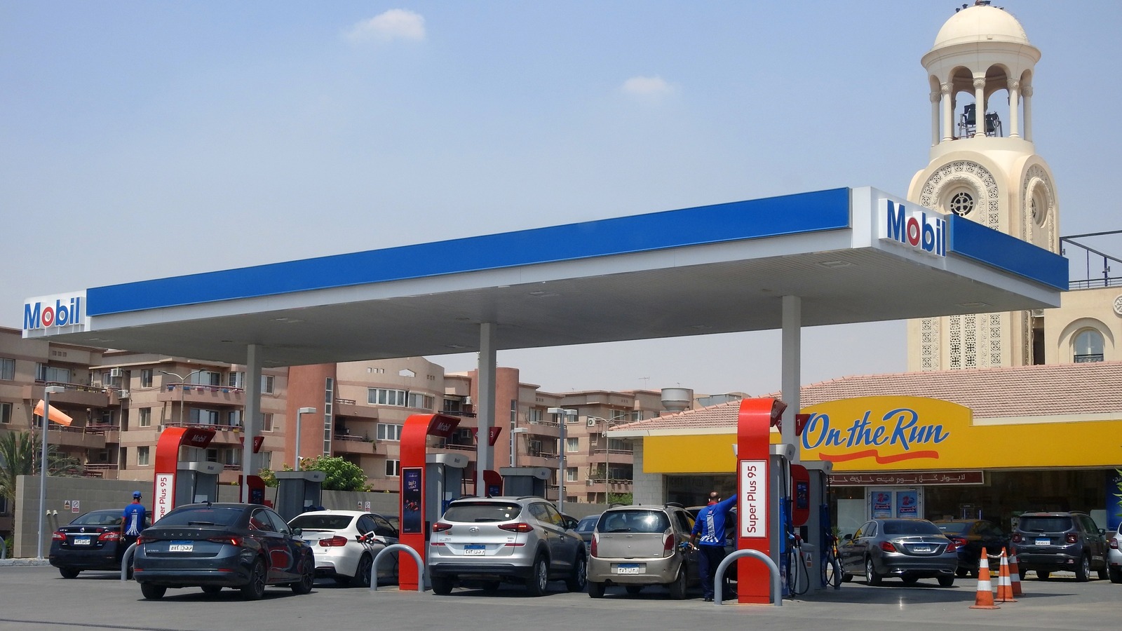 A Peanut Butter Sandwich Just Might Be The Best Gas Station Food Hack