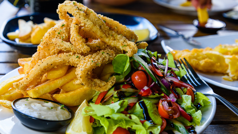 salt and pepper calamari squid