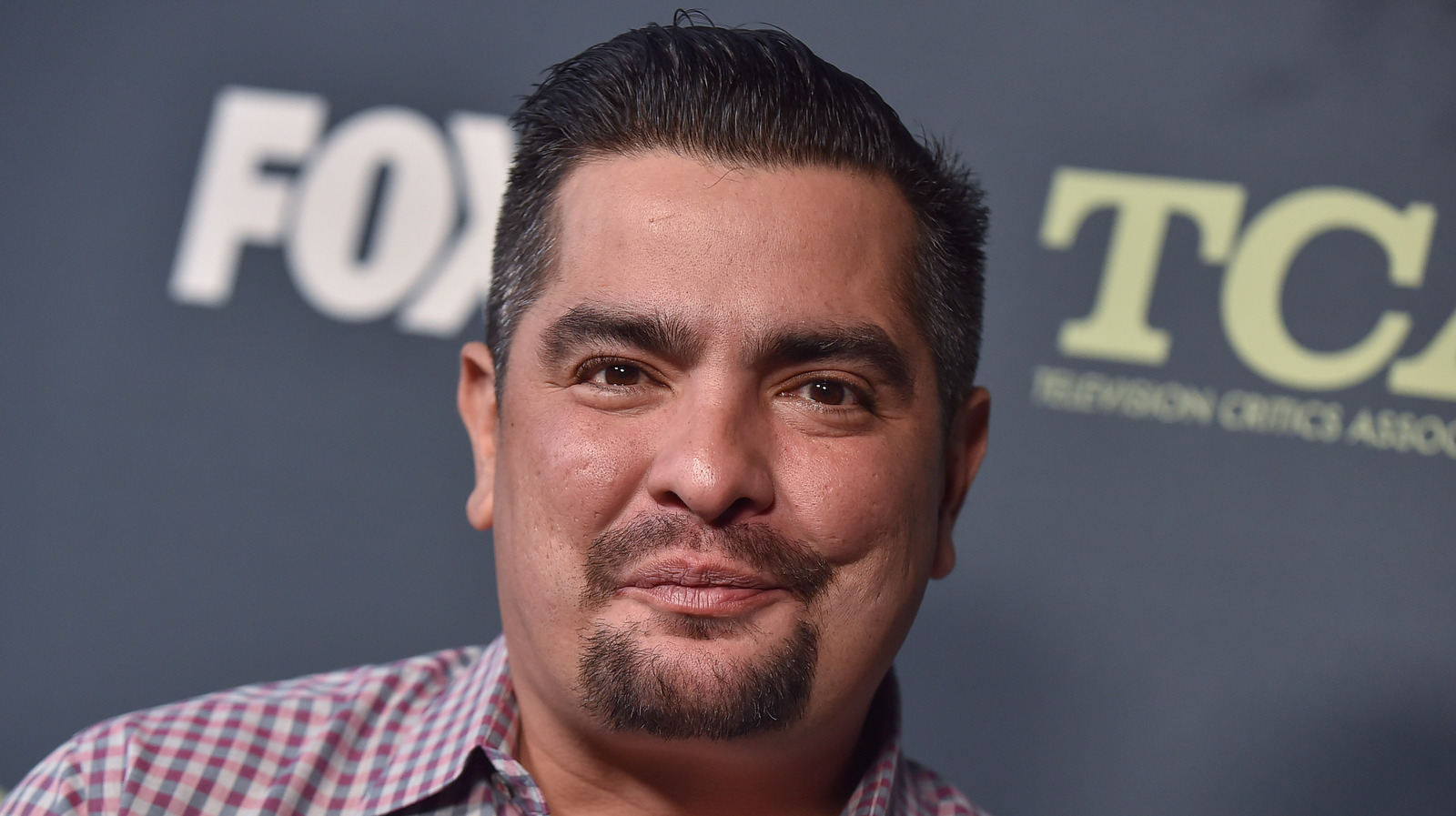 Aarón Sánchez Says These Are The Foods He Likes To Cook At Home - Exclusive Interview