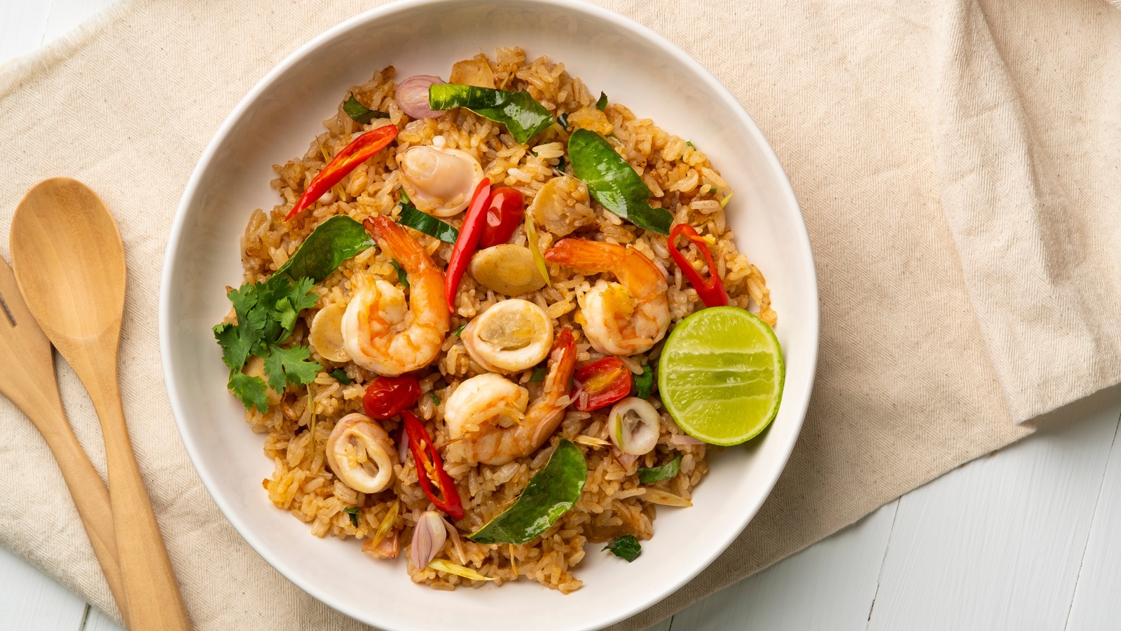 Add Curry Leaves To Your Rice For An Ultra Fragrant Dish