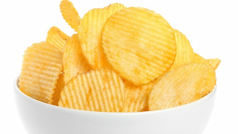 A bowl of potato chips