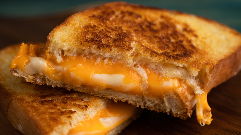 Sliced grilled cheese sandwich 