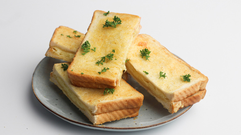 grilled cheese on plate
