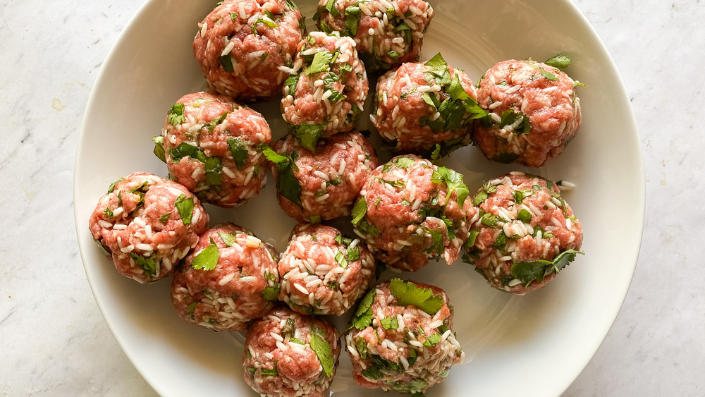  albondigas meatballs with rice and ground beef