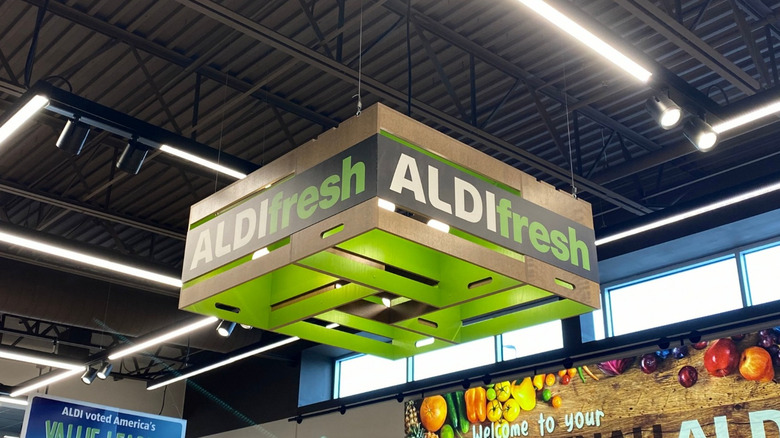 Aldi sign