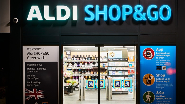 The storefront of Aldi's first shop&go location