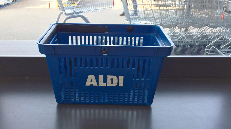  sininen aldi kori