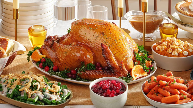 Aldi Thanksgiving spread on table
