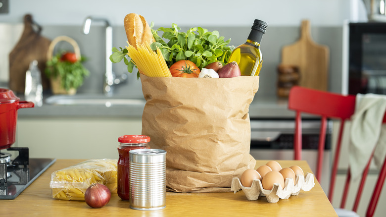 Grocery delivery