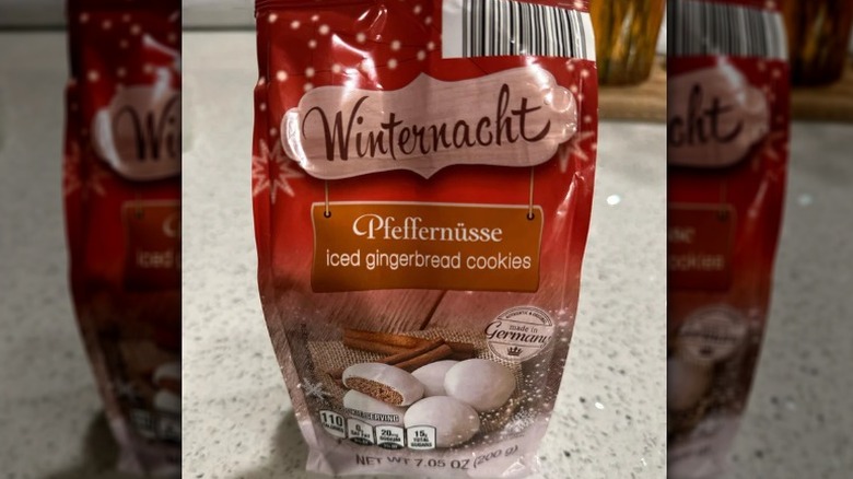 Winternacht Pfeffernusse Glasiert Iced Gingerbread Cookies
