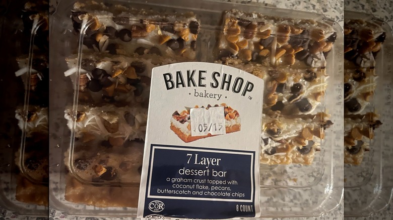 Aldi 7-layer dessert bar in container