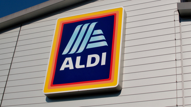 Aldi sign