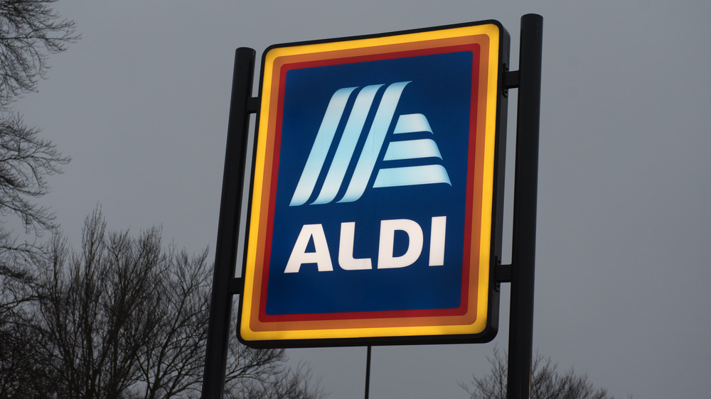 An Aldi sign