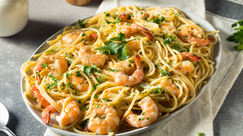 Shrimp scampi with spaghetti