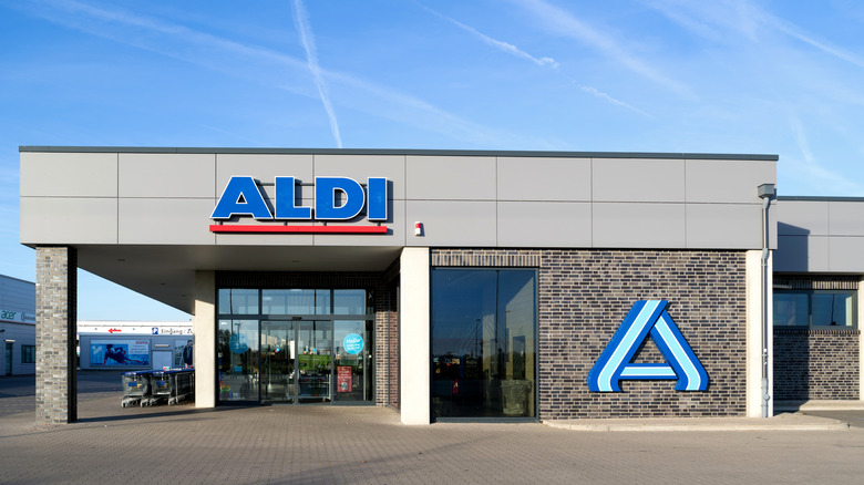 Aldi store exterior