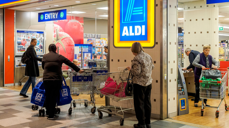 Aldi shoppers