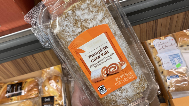 Aldi pumpkin cake roll