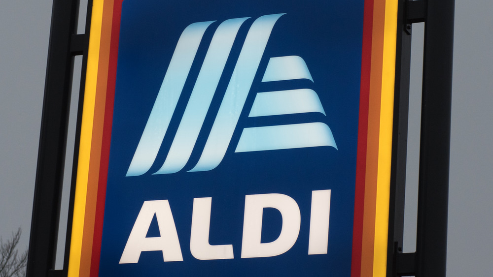 Aldi sign