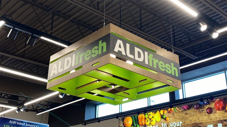 aldi produce sign