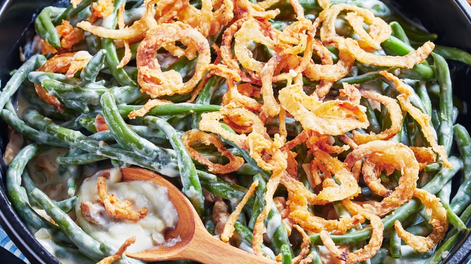 Aldi's Green Bean Casserole Pizza Has Fans Disgusted