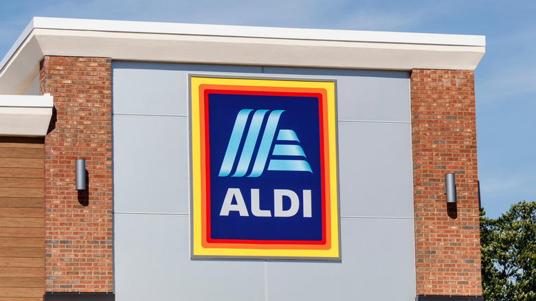 aldi store sign