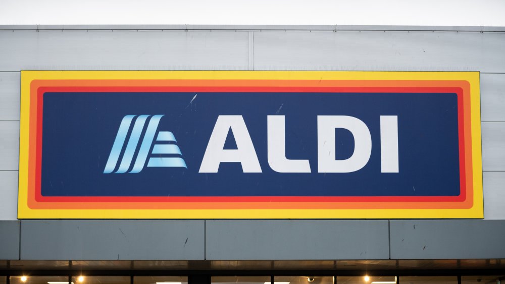 A photo of an Aldi outlet