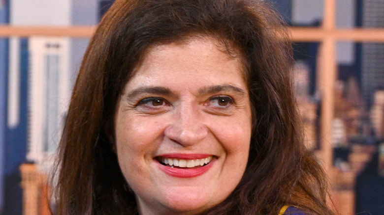 Alex Guarnaschelli in side profile image