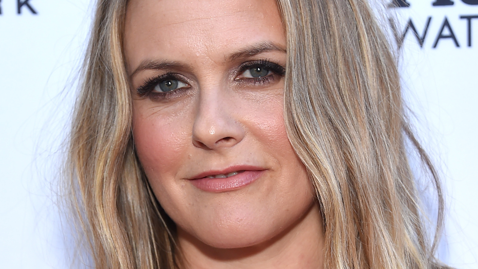 Alicia Silverstone Appears Clueless While Biting Into A Poisonous Fruit