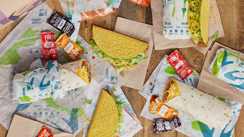 Taco Bell food and sauce packets