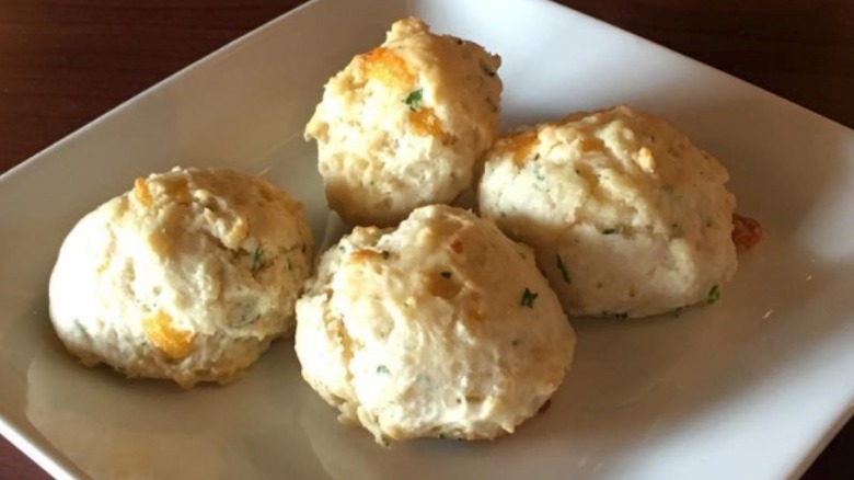 Ruby Tuesday cheddar biscuits
