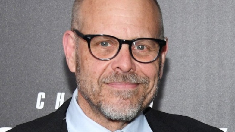 Closeup of Alton Brown in black glasses