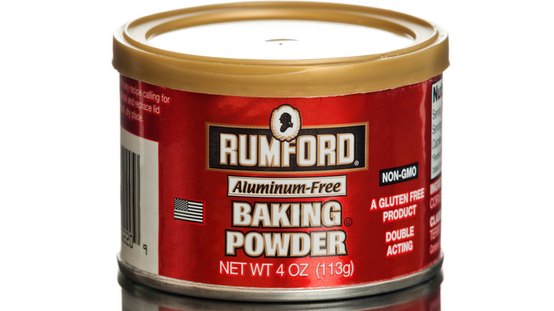 Close-up of canister of aluminum-free baking powder