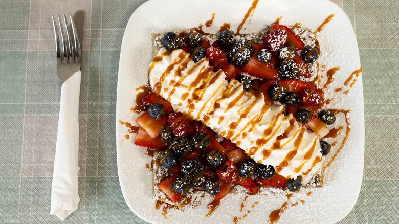 Treat with berries from Holy Crêpe!!