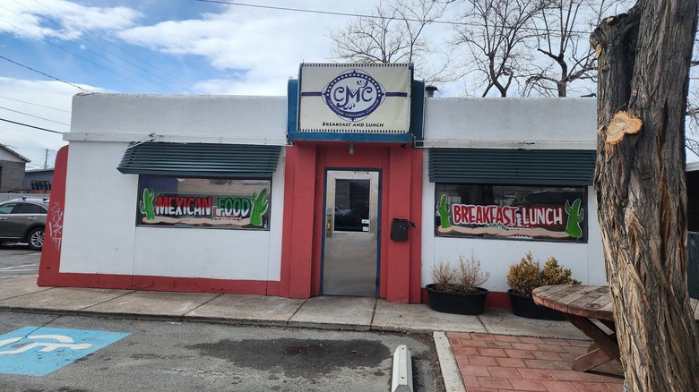 Exterior of Carlillos Cocina