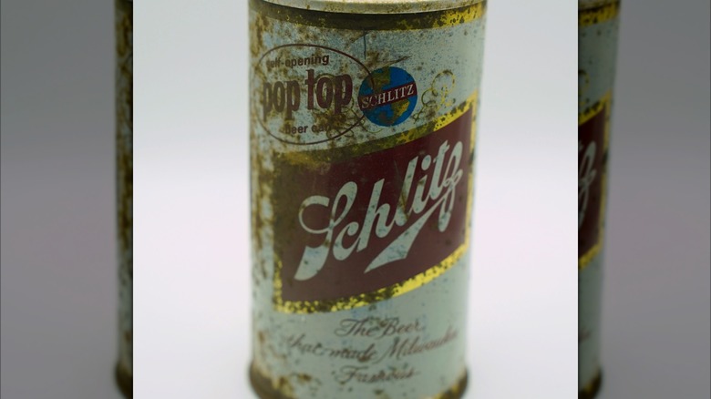 Old can of Schlitz beer