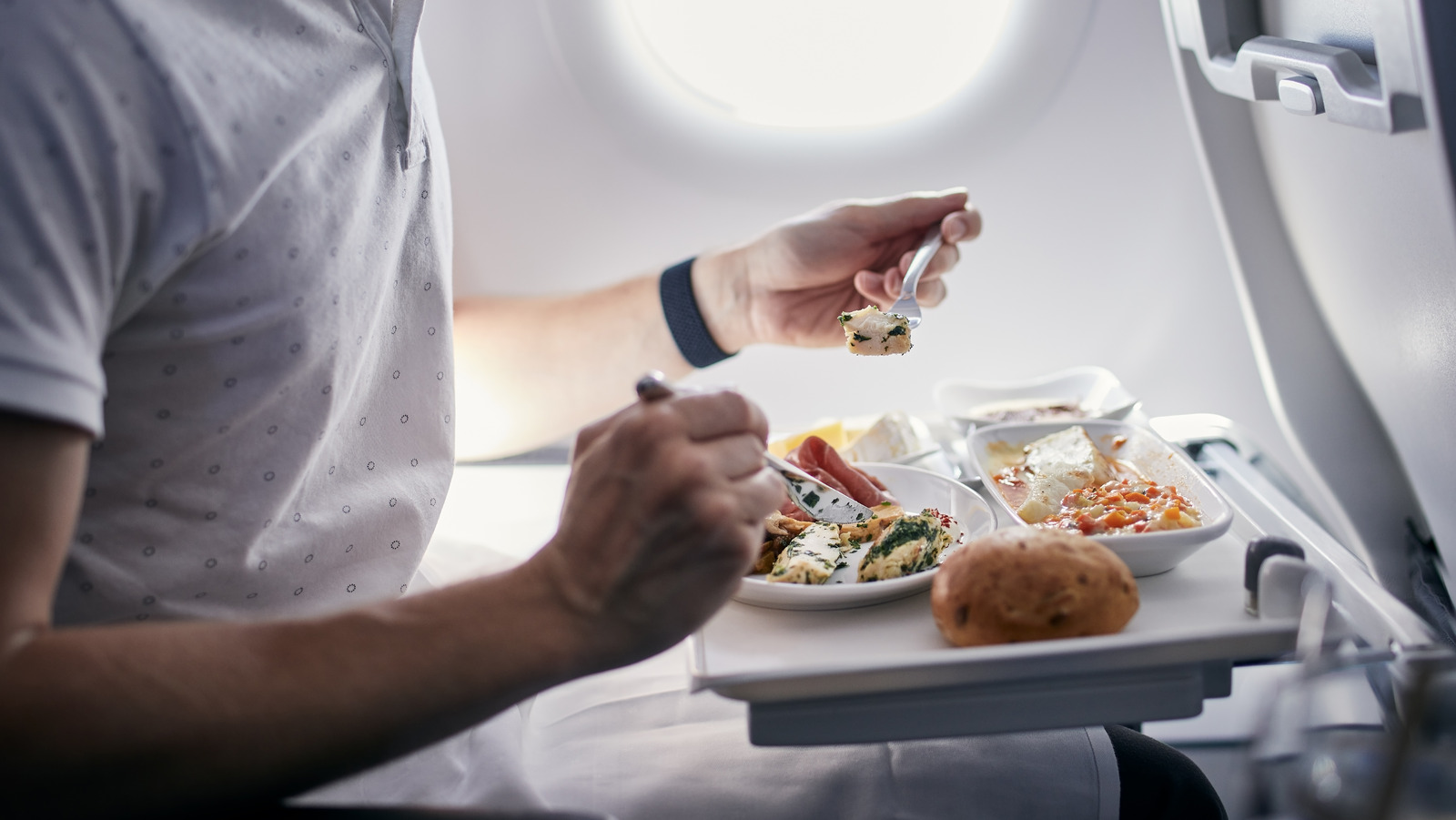 An Airline Served A Single Banana For Its Vegan Meal