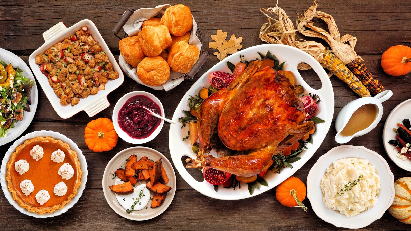 An Expert Shares How Many Sides You Need For Thanksgiving