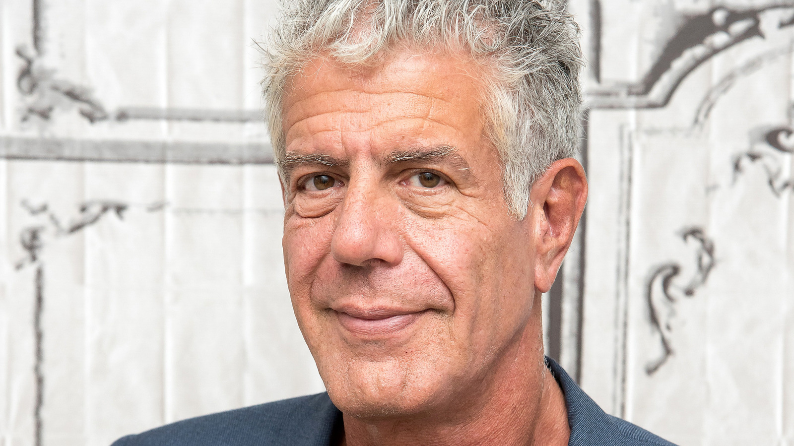 Anthony Bourdain Broke His 'No Fish On Monday' Rule For This Restaurant - Mashed