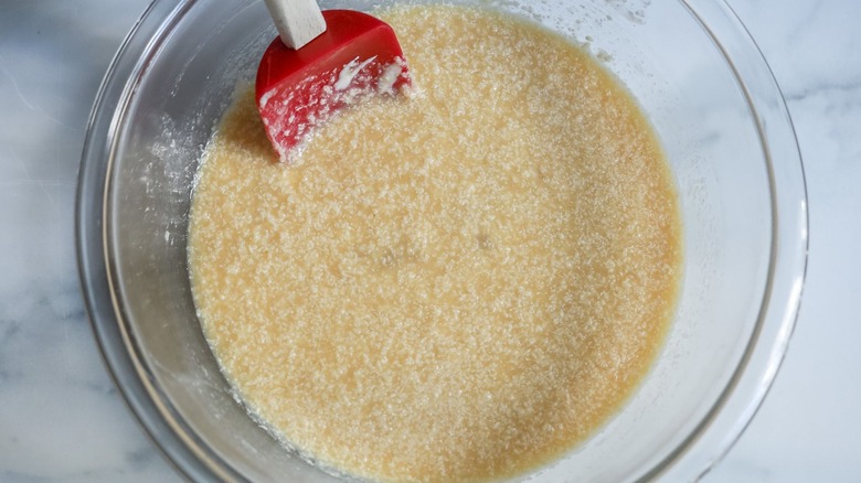 Liquidy butter mixture in bowl