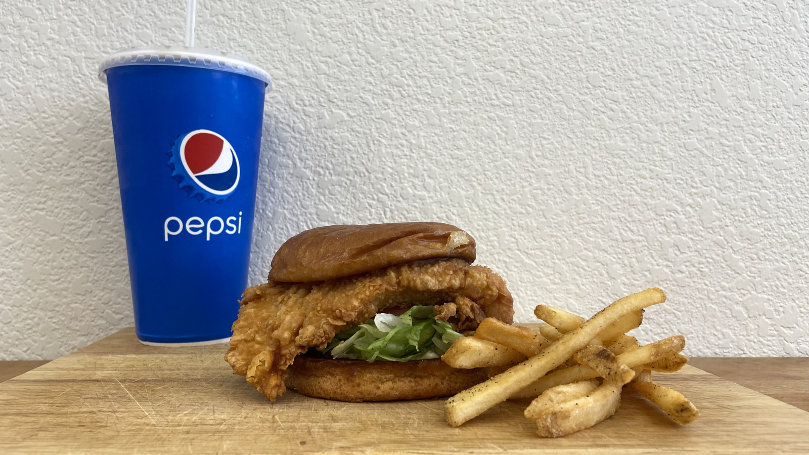 Applebee's Big Cluckin Chicken Sandwich Review: A Killer Value For A Solid Sandwich
