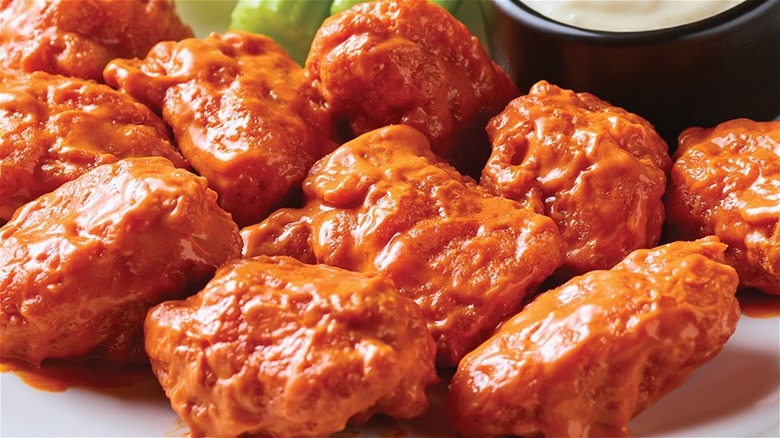 Boneless buffalo wings 