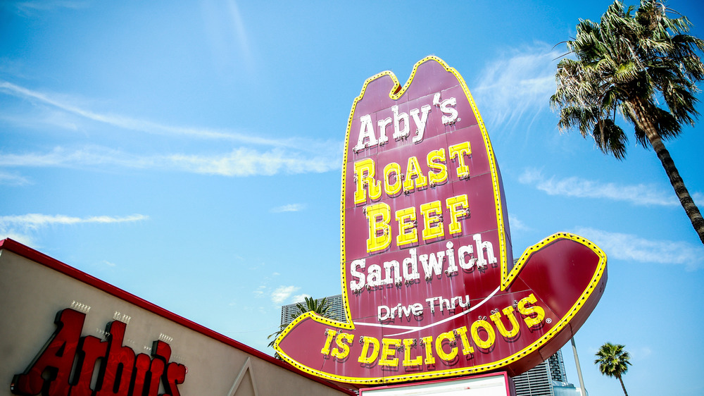 A classic Arby's restaurant sign