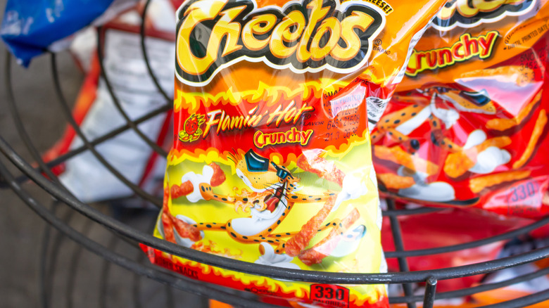 Cheetos Crunchy, Flamin' Hot, 2 oz, 64-count