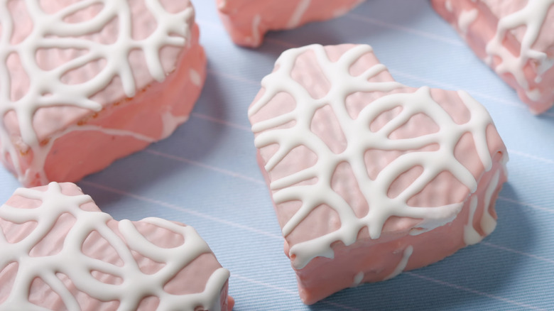 Little Debbie heart-shaped cakes