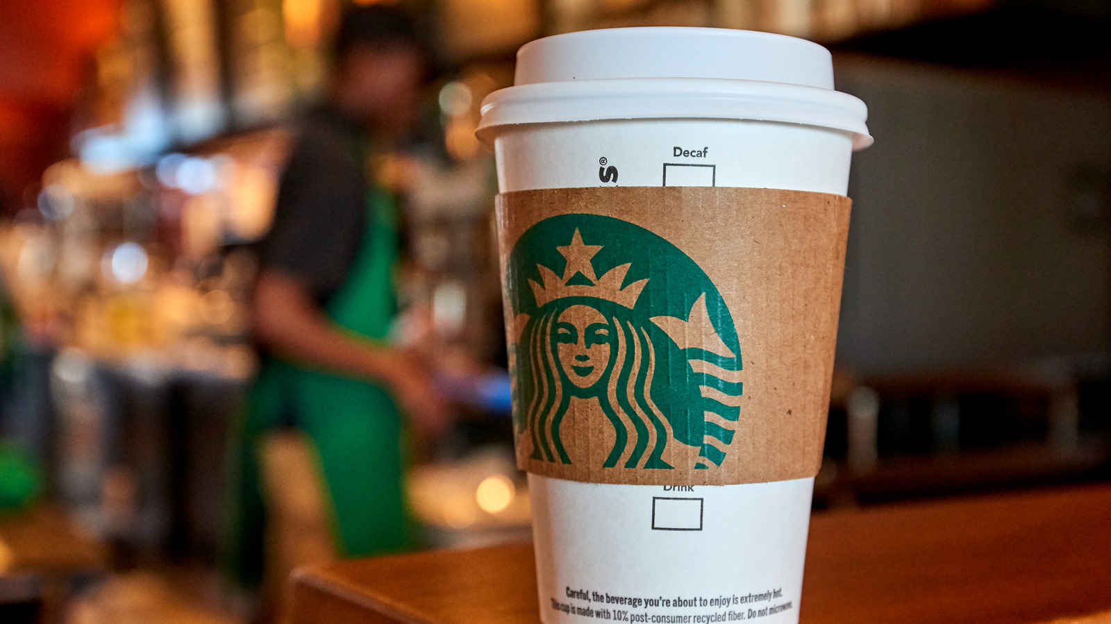 https://www.mashed.com/img/gallery/are-starbucks-baristas-allowed-to-create-their-own-drinks/l-intro-1667489304.jpg