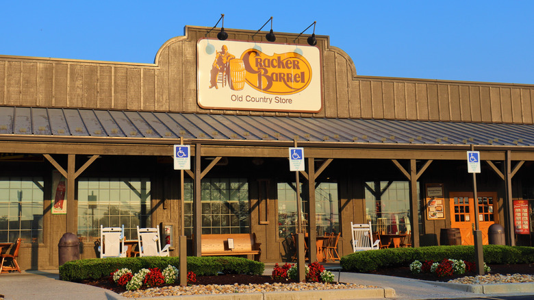 entrance to a Cracker Barrel 