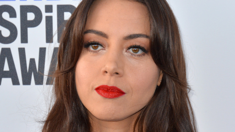 Aubrey Plaza in red lipstick