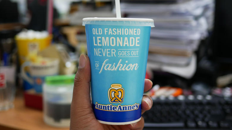 auntie anne's drink cup 
