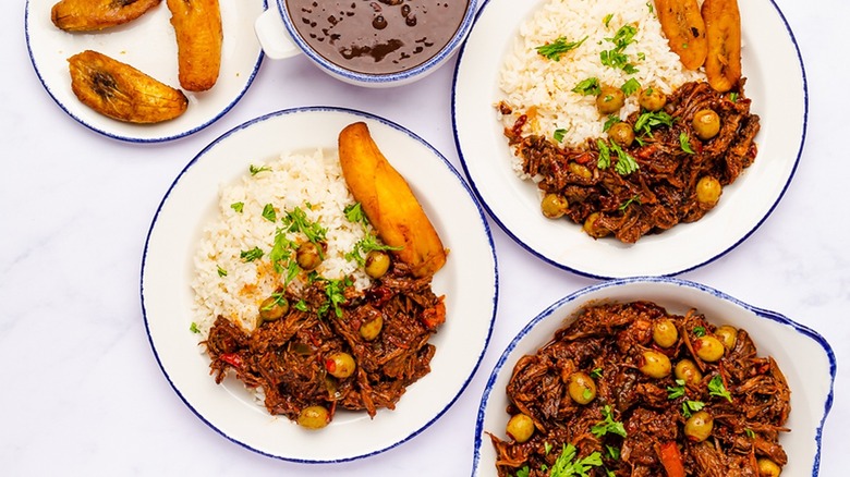 ropa vieja in bowls