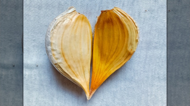 Garlic gloves in shape of heart